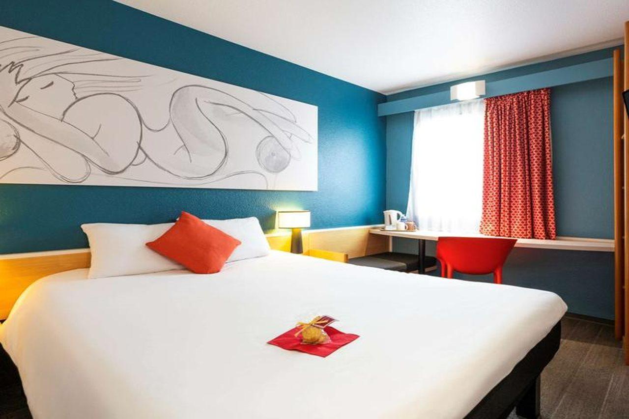 ไอบิส บอร์โด แอโรปอร์ Hotel เมรินแญค ภายนอก รูปภาพ