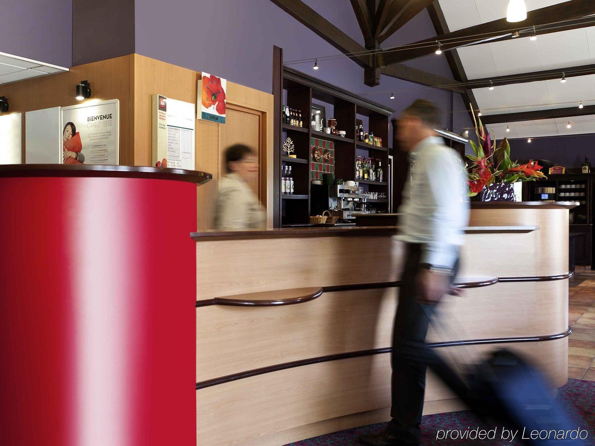 ไอบิส บอร์โด แอโรปอร์ Hotel เมรินแญค ภายนอก รูปภาพ