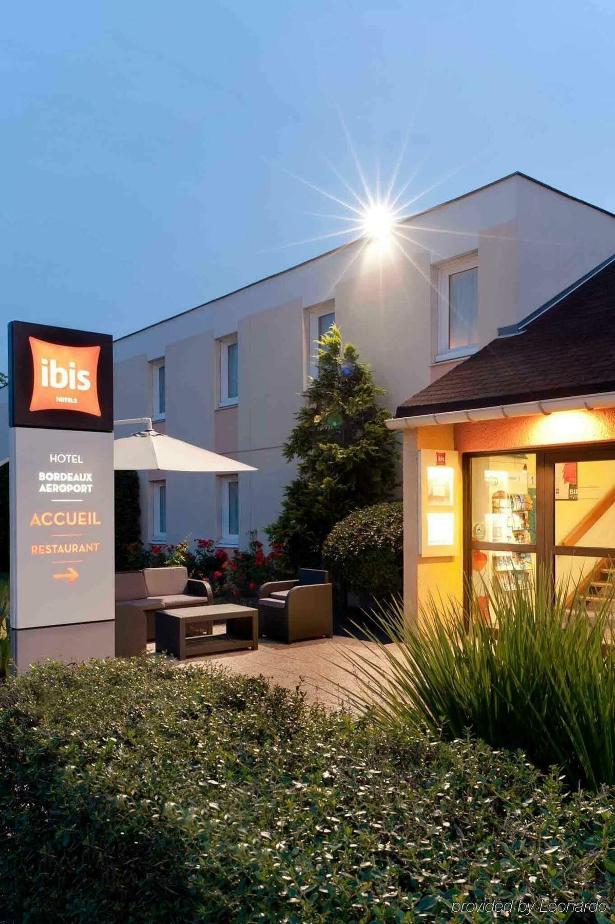 ไอบิส บอร์โด แอโรปอร์ Hotel เมรินแญค ภายนอก รูปภาพ