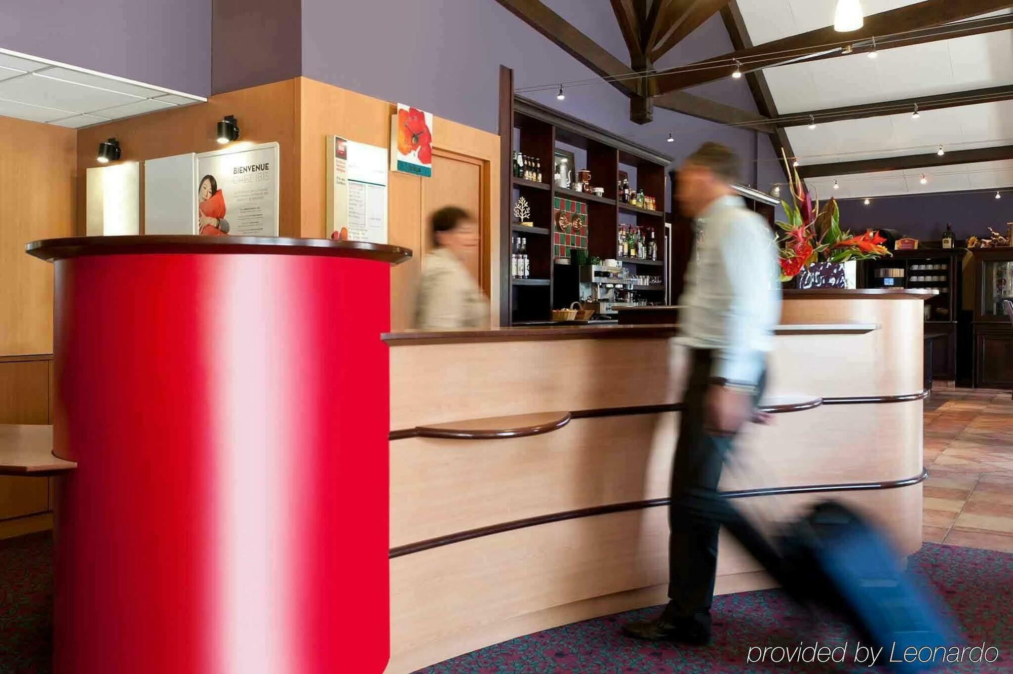ไอบิส บอร์โด แอโรปอร์ Hotel เมรินแญค ภายนอก รูปภาพ